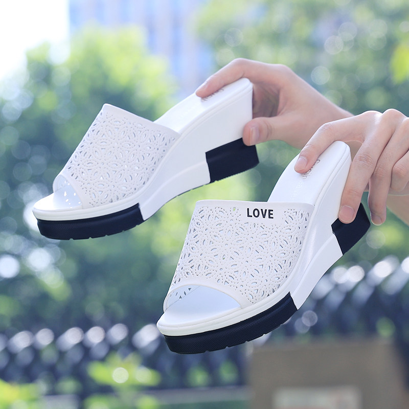 Guchi Tianlun Slope Heel Slippers Women Summer Fashion Outside Wearing 100 HKoreas Edition 2022 New Summer out of the thick and cool
