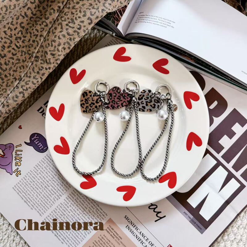 Chainora【Leopard Print Heart】Original Design Mobile Phone Pendant Heart Stainless Steel Wristband Chainora【Leopard Print Heart】Original Design Mobile Phone Pendant Heart Stainless Steel Wristband