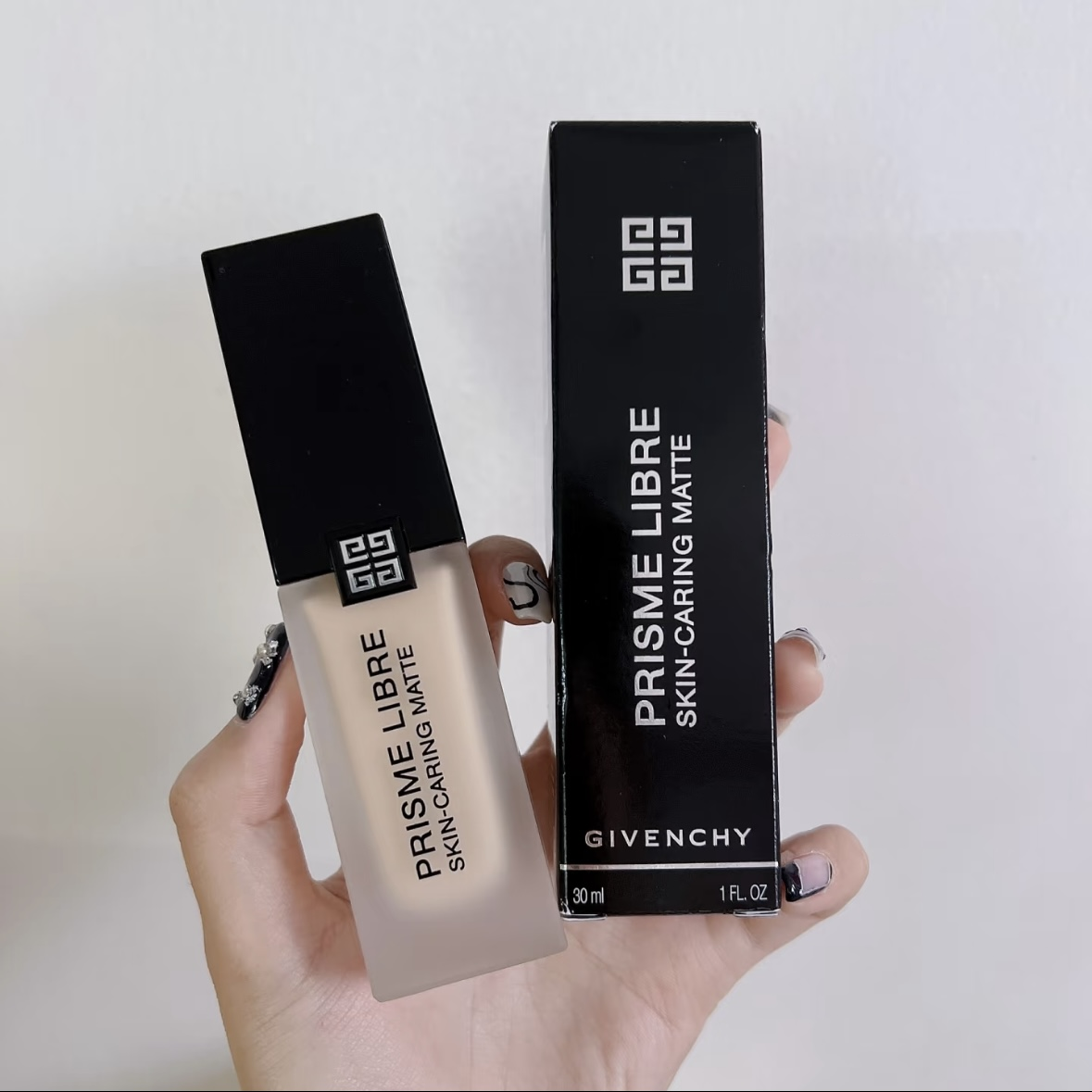 纪梵希明星柔雾粉底液！155.00就能get的持妆好物？_护肤品_淘宝服装网