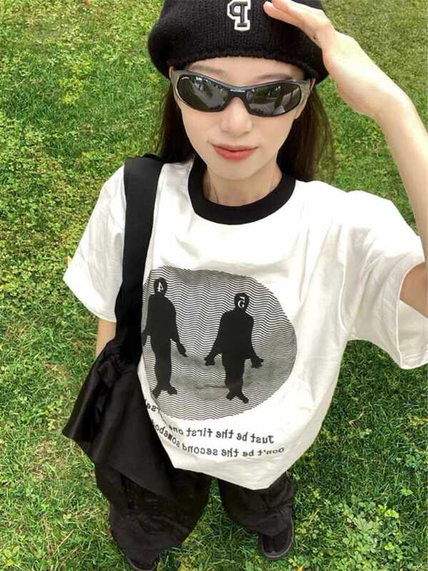 Pure Cotton Graffiti Print American Retro National Trend Brand Short-Sleeved T-Shirt for Women, Summer Loose and Versatile Casual Couple Top