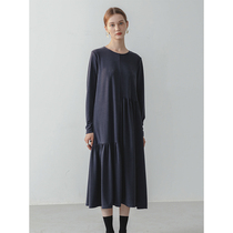 Slow tea mcha dark blue Yaselle knit long sleeves one-piece dress Skirt Autumn Easy Asymmetry Design Sensation Small Crowdskirt