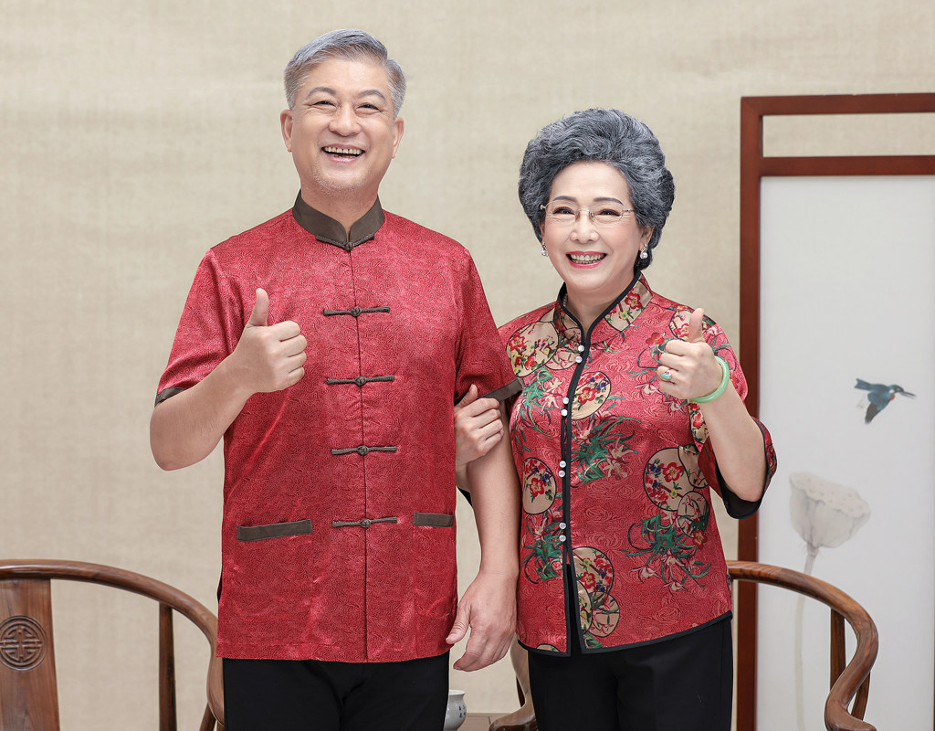 Летний шелковый комплект для пожилых людей, парная одежда, платье, для среднего возраста, для влюбленных Yu Jin set 