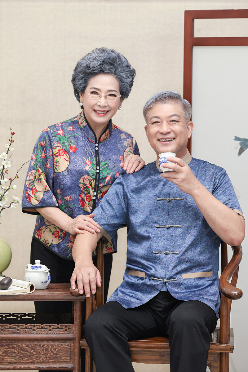 Летний шелковый комплект для пожилых людей, парная одежда, платье, для среднего возраста, для влюбленных Yu Jin set 