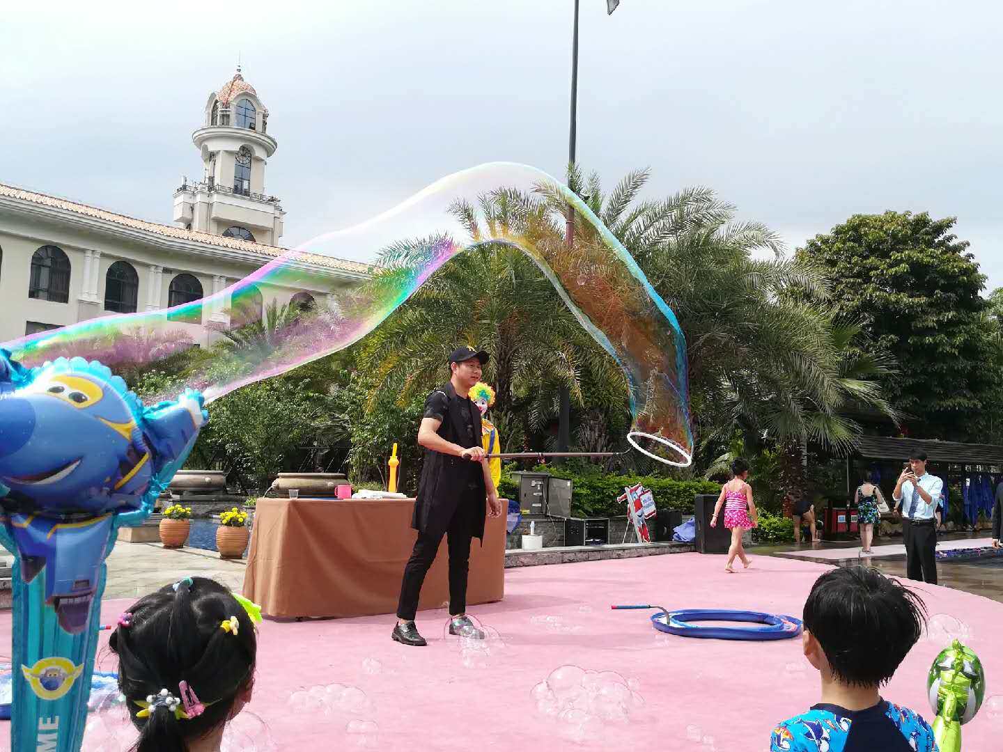 Magic Show Stage Prop Opening Effect Good Long Dragon Rainbow Bubble Circle Full of Star Sets People Hot Selling Concentrated
