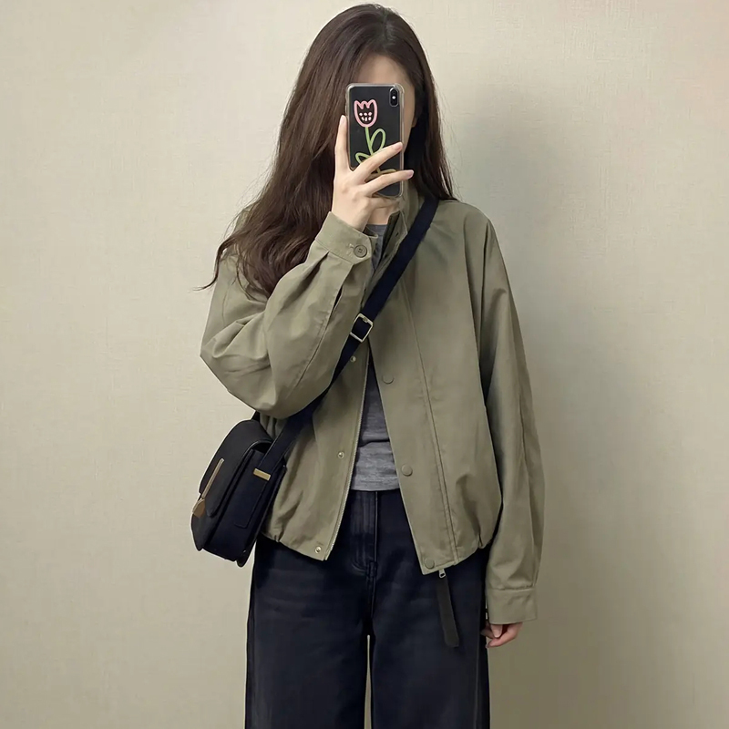 Vintage Green Short Jacket for Women, 2026 Autumn Loose Fit Jacket with a High-End Feel, Suitable for Petite and Plus-Size Moms