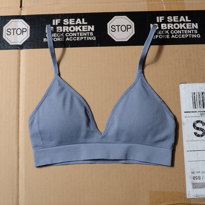 Sexy Deep V-Neck ~ Clearance Brand Plus-Size Low-Impact Bra Without Underwire, Backless, Breathable Sports Yoga Bra