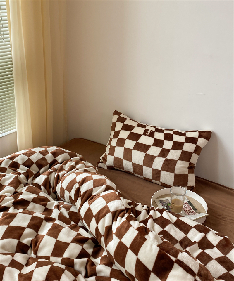 Moka Coffee Ins Trendy Chessboard Lattice Autumn Winter Warm Milk Suede Four Pieces Of Coral Suede Bed Linen Bed