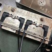 Spot right angle elbow 5 5*2 5 compatible 2 1 bold 0 5 square foot 5A current various DC lines can be customized