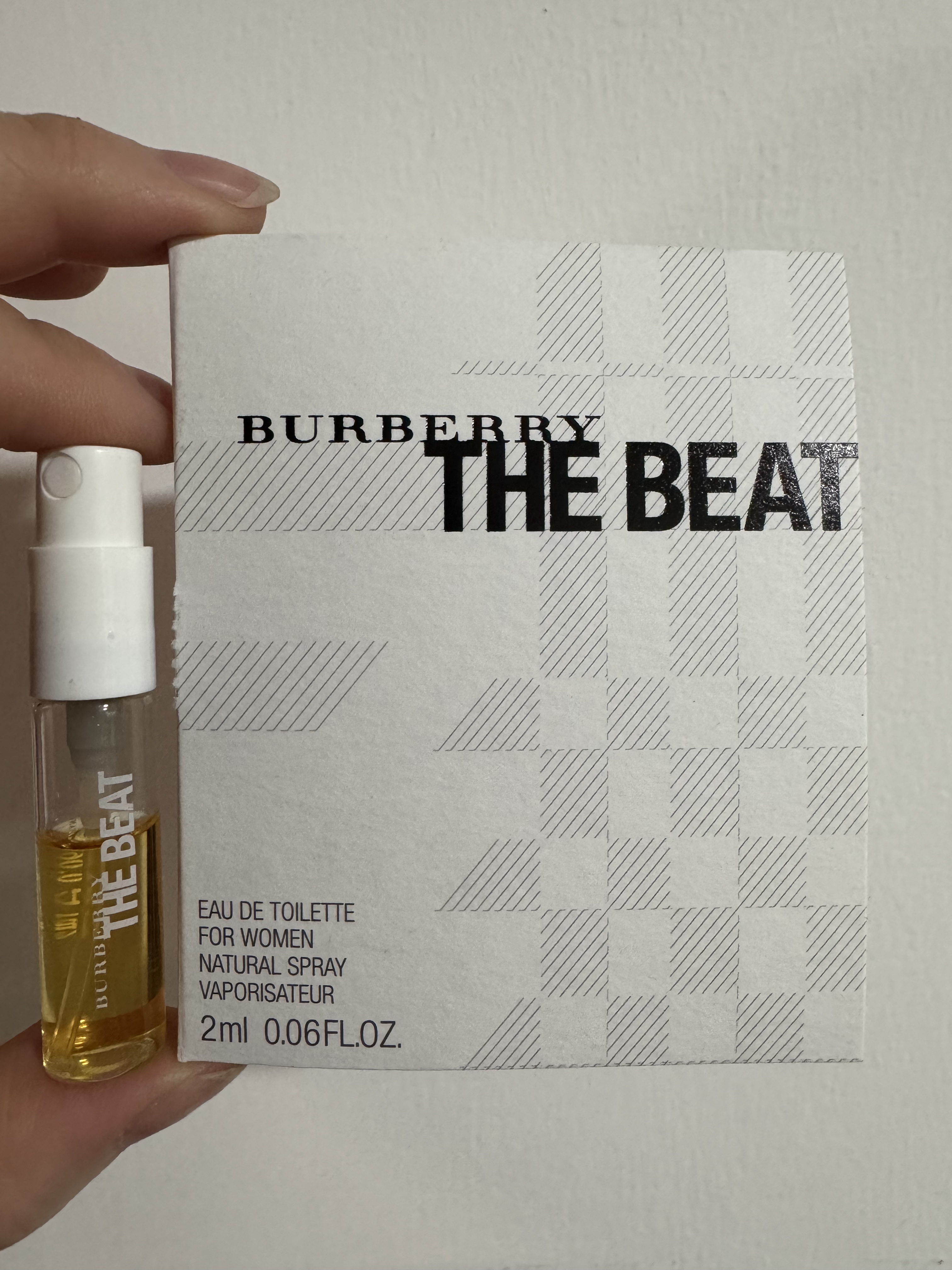 Burberry The Beat：白盖迷你香水背后的真相_香水_淘宝美妆网