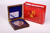  Commemorative Pearl Hong Kong and Macao Bridge relief bronze medallion Commemorative medal Commemorative coin Souvenir collection gift solid wood gift box