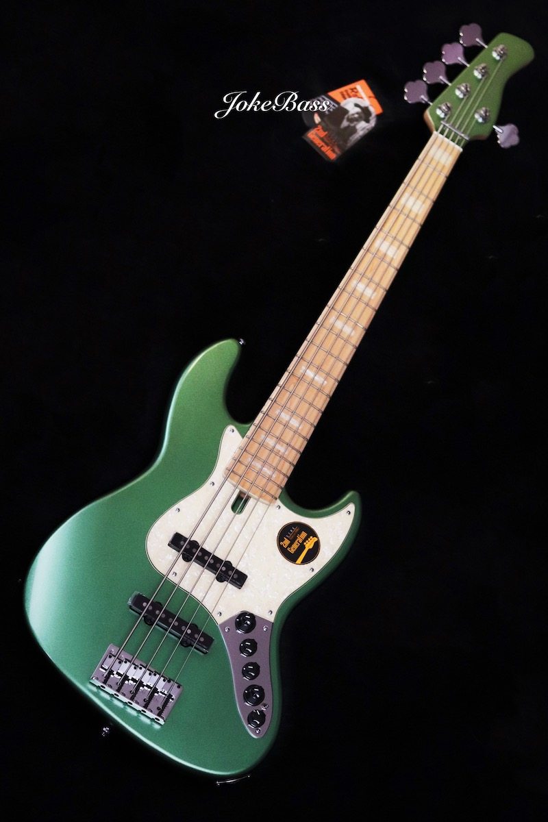 SIRE Marcus Miller V7 ASH 4 strings 5 string bass SG fluorescent green (spot)