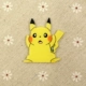 Văn bản cá tính dễ thương mèo dễ thương Luo Xiao huy hiệu acrylic màu đen Pikachu trâm Thủy thủ mặt trăng pin - Trâm cài