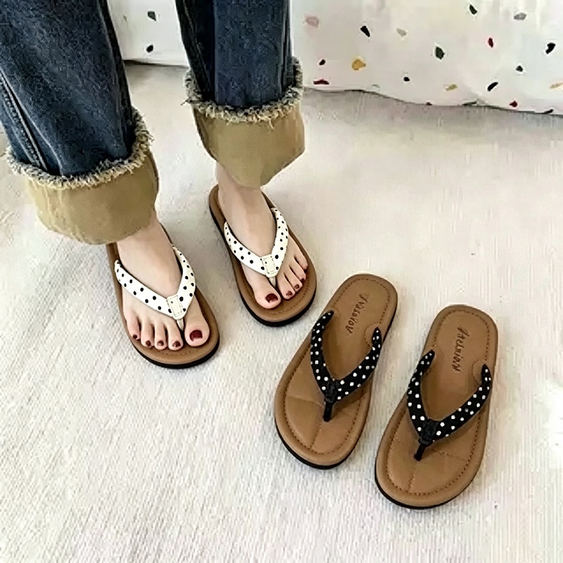 Women's Flip-Flops New Style Dormitory Soft-Soled Beach Flat Casual Summer Sandals Versatile Cute Flip-Flops for Outdoor Wear