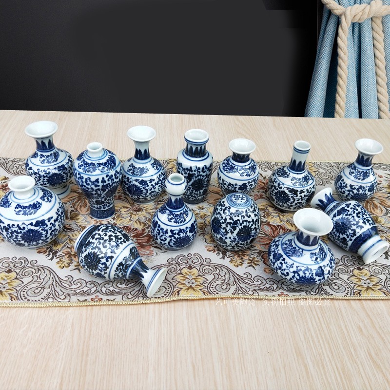 Jingdezhen gốm sứ vẽ tay nhỏ màu xanh và trắng bình sứ chèn nhà phòng khách kệ trang trí cổ điển Trung Quốc - Vase / Bồn hoa & Kệ chậu treo ban công