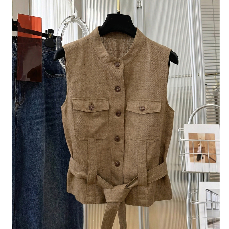 French-Style Light Mature Linen Vest for Women, Sleeveless, Double-Breasted, Waist-Cinching, Tie-Up, Slimming, Versatile Top, Summer 2026 French-Style Light Mature Linen Vest for Women, Sleeveless, Double-Breasted, Waist-Cinching, Tie-Up, Slimming, Versatile Top, Summer 2026