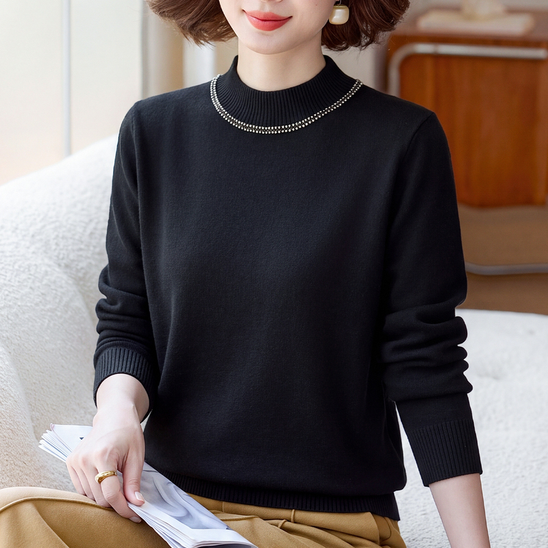 Mother's Versatile Base Layer Knit Top 2026 Autumn and Winter New Style Middle-Aged and Elderly Women's Inner Wear Elegant Sweater Mother's Versatile Base Layer Knit Top 2026 Autumn and Winter New Style Middle-Aged and Elderly Women's Inner Wear Elegant Sweater