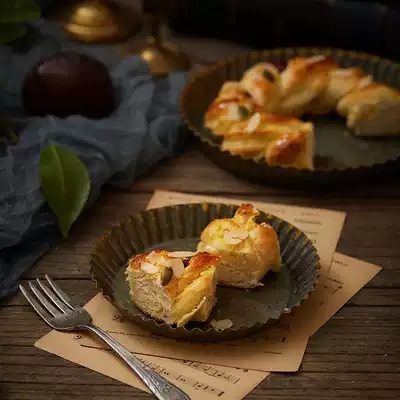 Retro do old lace storage plate creative iron plate food shooting props bread plate fruit plate