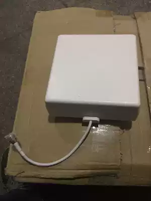 Indoor directional flat panel antenna LTE small wall-mounted antenna 800-2700MHz 4G antenna Single stage 7 8DB