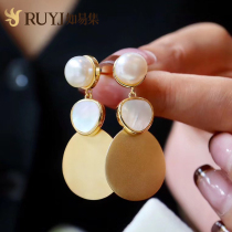 Big earrings female fashion temperament Pearl White Fritillaria earrings advanced atmosphere original design Round sterling silver earring