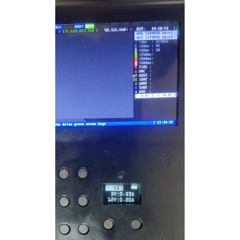 The New Xunchi Hard Drive Testing Machine Comes with a Three-Year Warranty, Brand New/External Display/Keyboard/Built-In Battery/Charging Capabilities