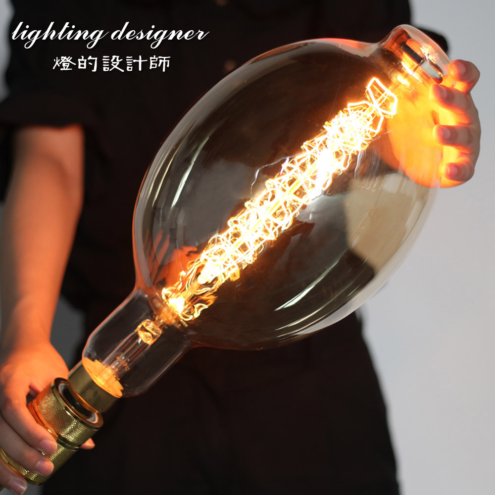 Internet celebrity big light bulb creative personality Edison retro feelings big chandelier big bulb antique lamp art retro lamp