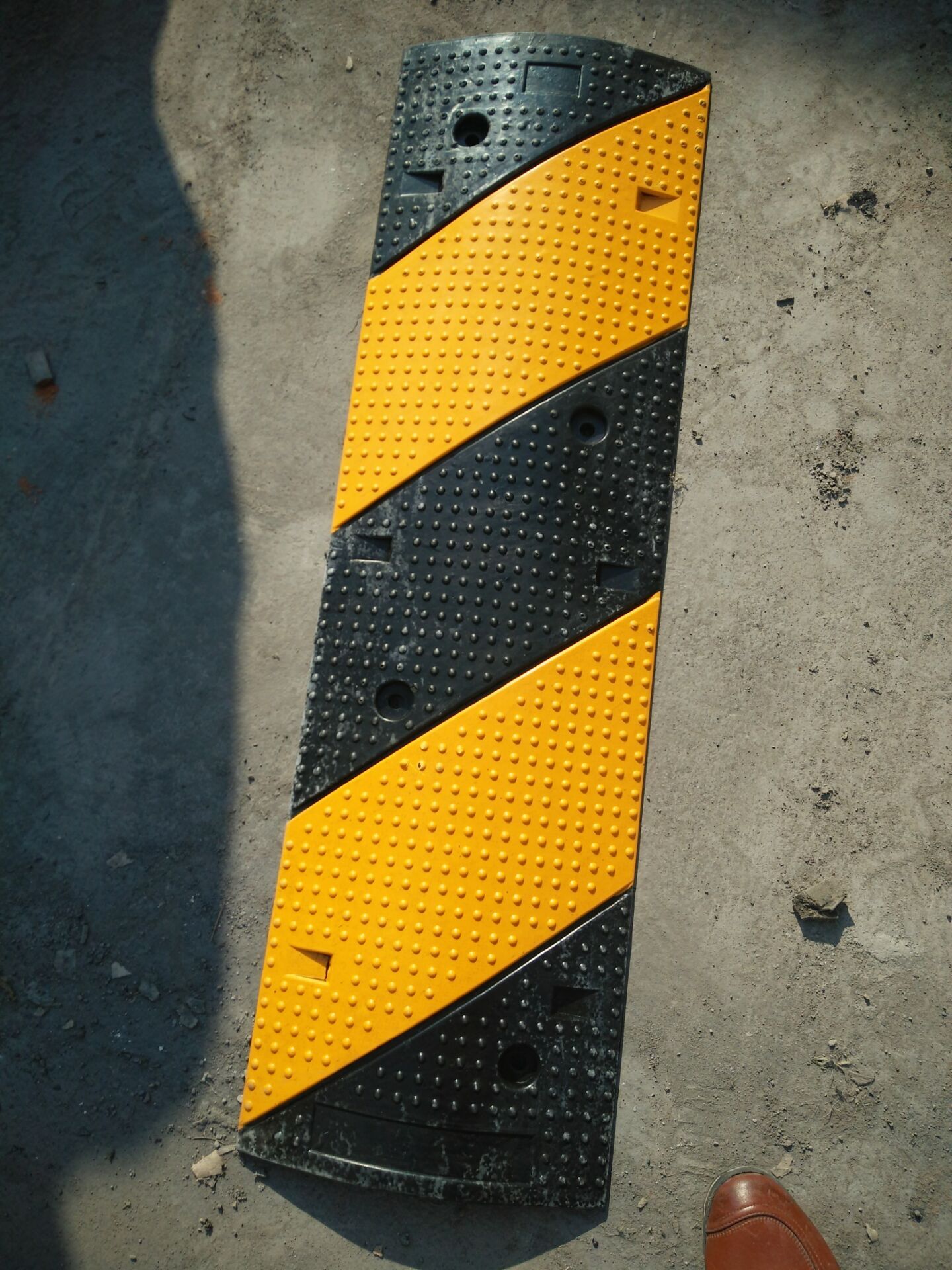 Rubber speed bump factory direct twill dot speed bump speed bump ridge speed bump