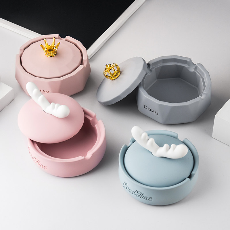 Ashtray Light luxury Nordic style girl creative personality trend home living room INS cute simple tabletop ornaments