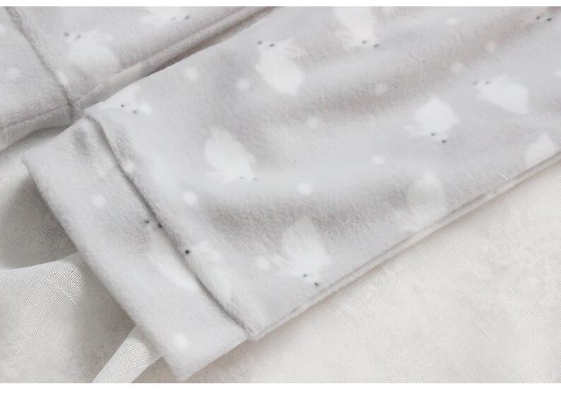 Miễn phí vận chuyển! Áo len nữ mềm mại hoạt hình ấm áp quần nhà pyjama mô hình mùa thu và mùa đông quan sot nam