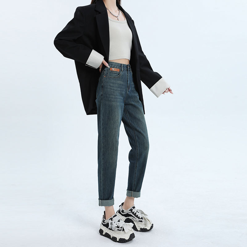 Nano Retro Blue Slim-Fit Harem Jeans for Women, Stretch Denim Pants, New High-Waisted Carrot-Style Dad Jeans for Spring and Autumn Nano Retro Blue Slim-Fit Harem Jeans for Women, Stretch Denim Pants, New High-Waisted Carrot-Style Dad Jeans for Spring and Autumn
