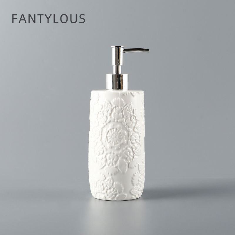 Large-Capacity Off-White Ceramic Lotion Bottle with Three-Dimensional Pattern, Press-Type Hand Sanitizer Bottle, Hotel Household Dishwashing Liquid
