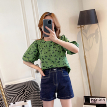 Shirt woman slim fit 2022 Summer new womens dress Korean version Fashion cherry printed bubble sleeves foreign air chic blouses