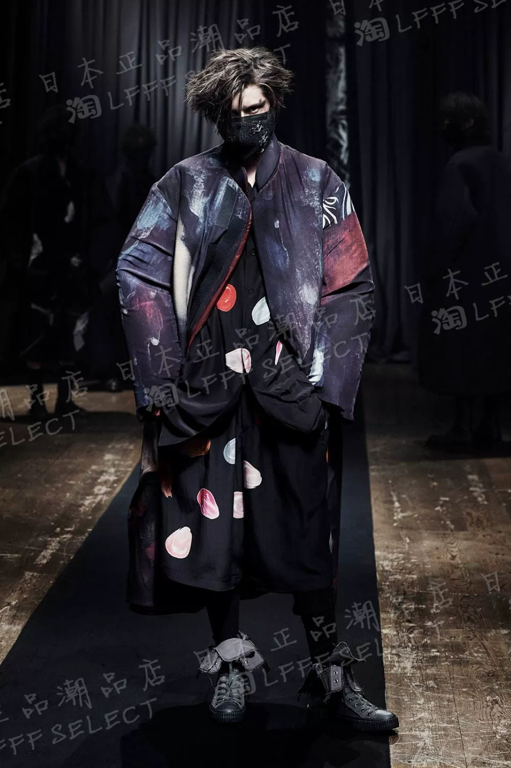 Японский закупочный агент Yamamoto Yoshi 21AW LOOK 5 шелковый принт лепестки разрыв краткая рукав рубашка