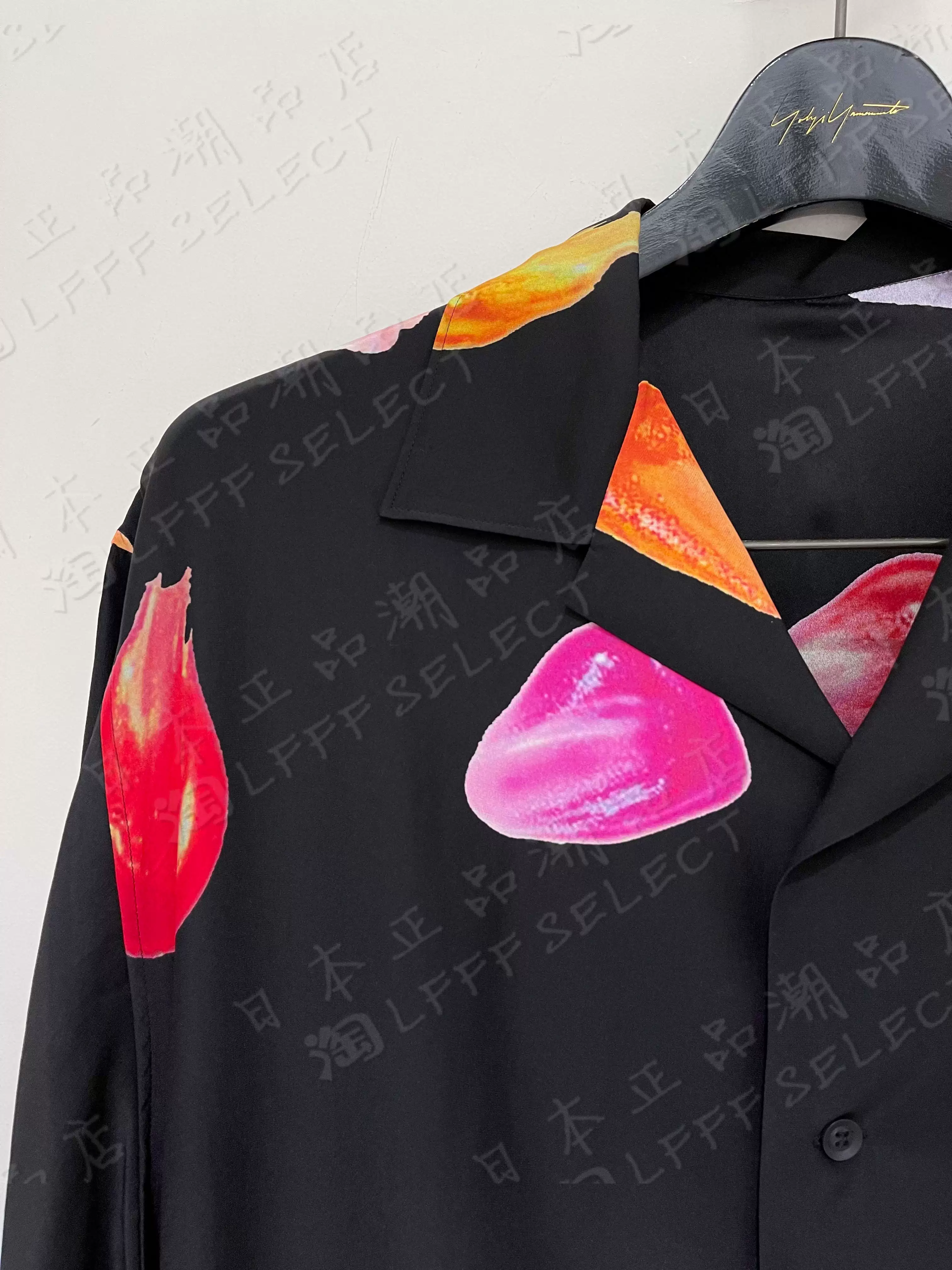 Японский закупочный агент Yamamoto Yoshi 21AW LOOK 5 шелковый принт лепестки разрыв краткая рукав рубашка