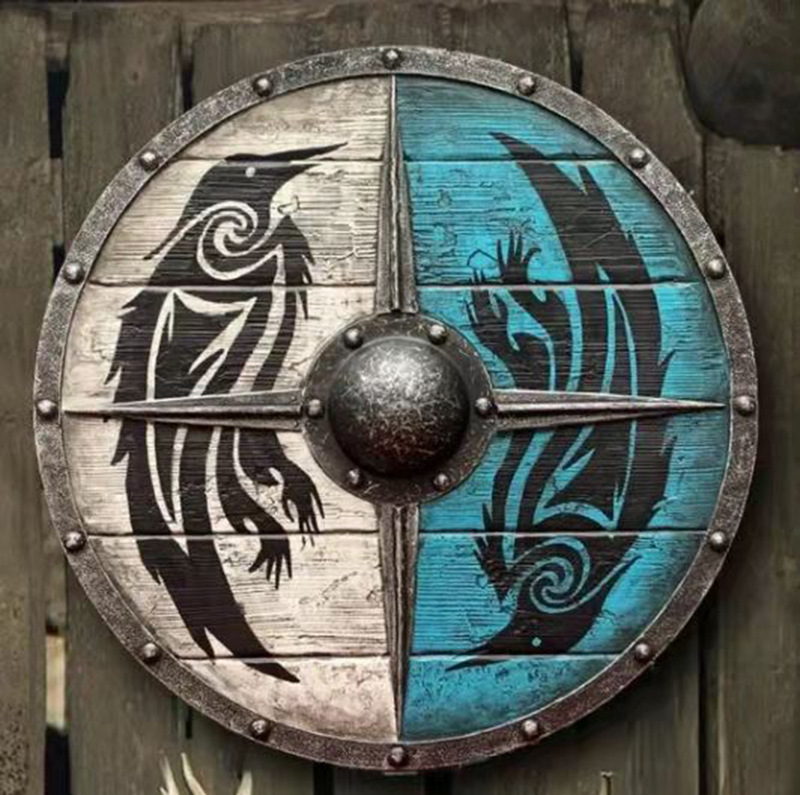 Cross-Border Popular Viking Shield with Battle Motifs, 30cm Wooden Shield for Indoor Decoration, in Stock
