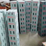 Большой зеленый карбон кремния открытый грубый шлифовальный нож Семейство камня с ягодным камнем толстым измельчающим камнем Петролеум камень