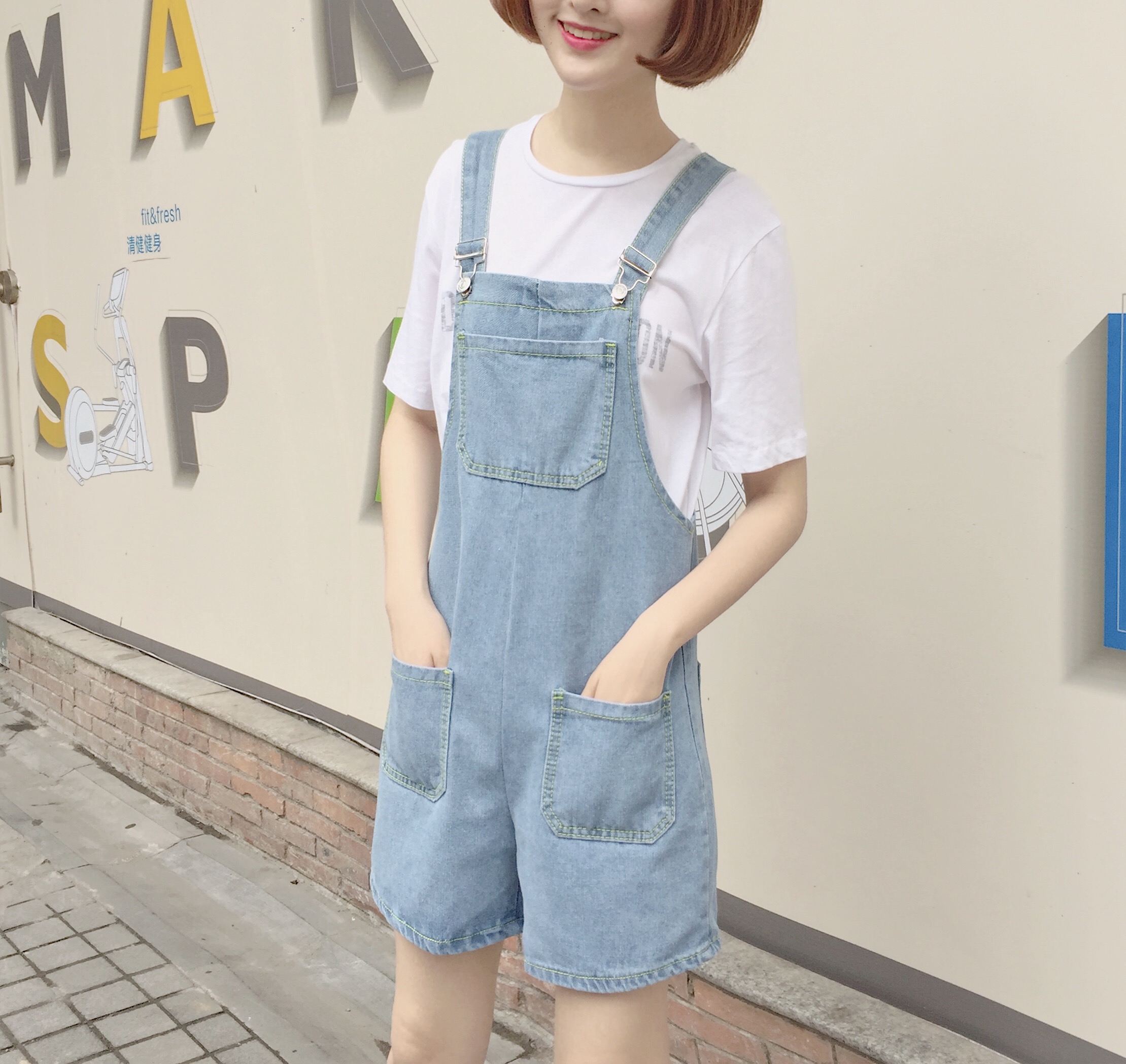 Han Fan 2017 Cao Đẳng gió lỏng mỏng ánh sáng màu denim bib nữ sinh viên giản dị chân rộng quần short jumpsuit quần áo thời trang nữ