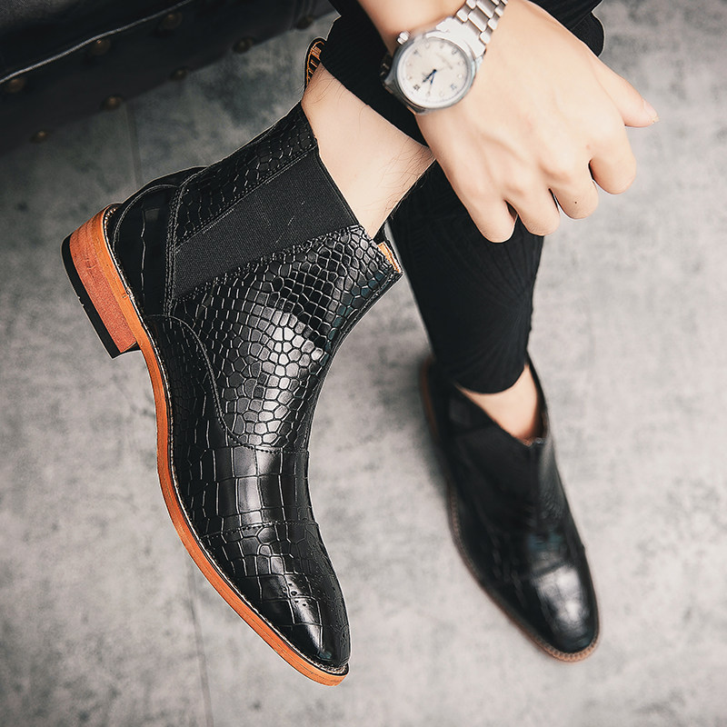 2022 Spring New British Men's High Top Leather Shoes Pointed Toe Sleeves Men's Shoes Chelsea Short Boots Hairstylist Trendy Shoes