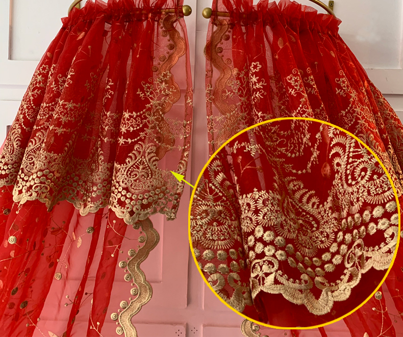 bộ đồ giường cưới bằng vàng nằm cảnh phòng hôn nhân sắp xếp thêu nặng hôn nhân lớn giường vỏ thêu với khung màu đỏ - Bed Skirts & Valances 	rèm che giường ktx	