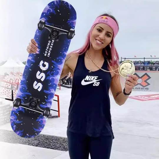 Westi professional skateboard double-cocked adult four-wheel action youth male and female beginners road brushing street scooter