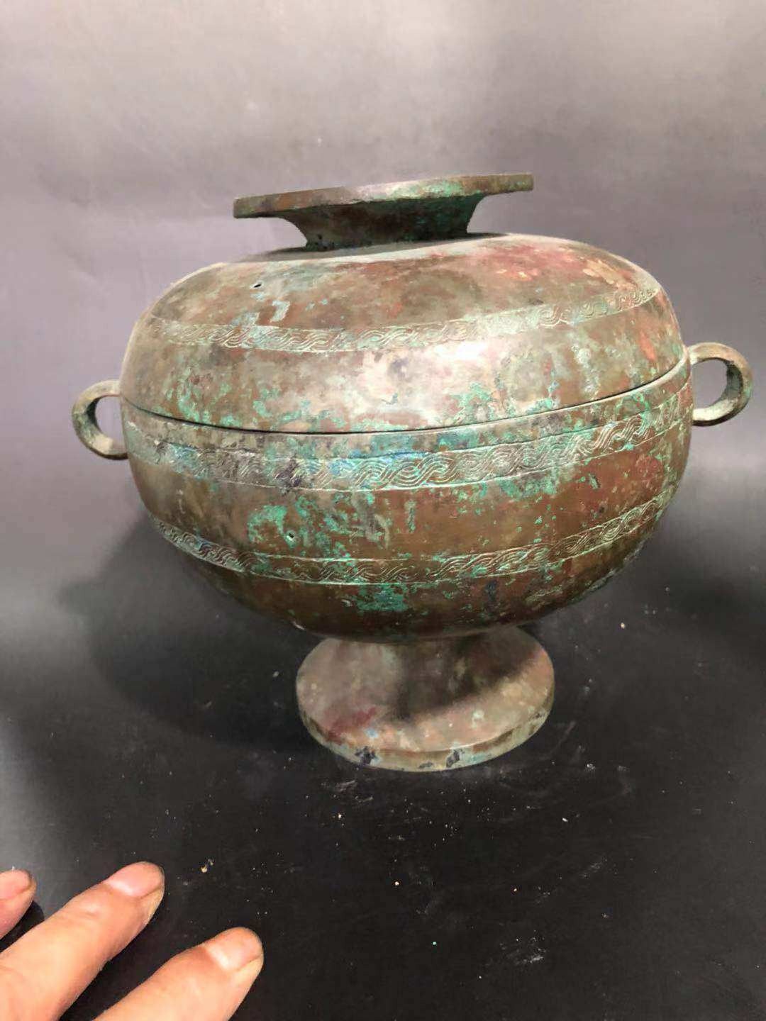 Imitation ancient bronzeware Warring State Rope Bean Work Rust in Bone Calcified Deep Red Spotted Green Blue Rust Ancient Play Antique Pendulum?