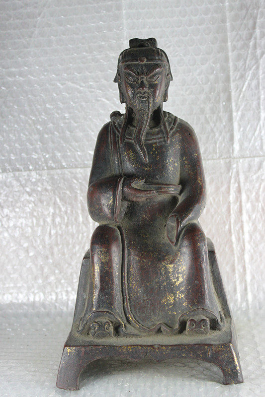 A well-preserved collection of bronze and gilt-gilt statues of Prince Hu ?