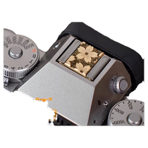 Applicable metal cherry blossom hot shoe cover suitable for Fuji xs10 20 camera xt5 30 second generation Nikon z30 zfc z5 zf decorative accessories x100vi creative metal protection