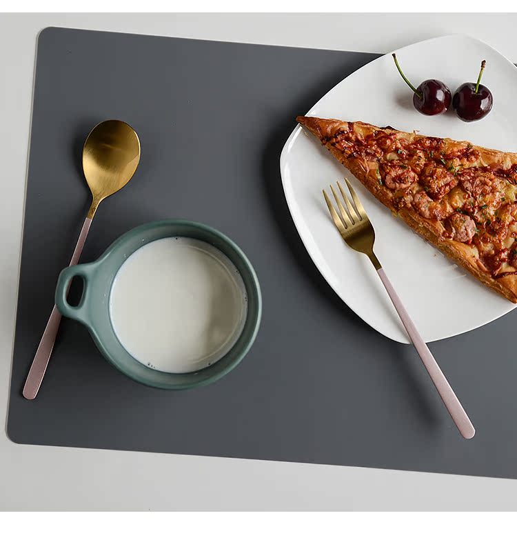 Ins gió đơn giản dày silicone Hàn Quốc placemat PVC Bắc Âu trẻ em bộ đồ ăn cách nhiệt coaster sinh viên - Khăn trải bàn khăn trải bàn dài