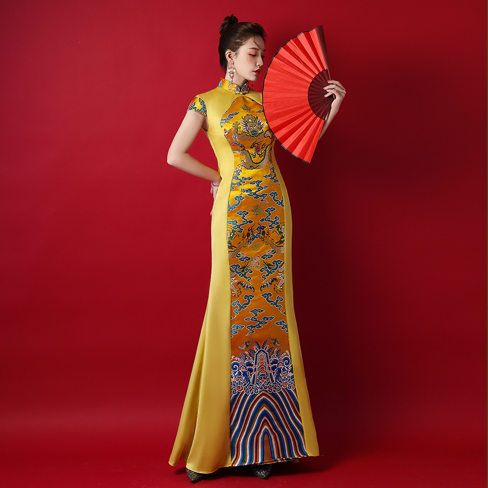 Yellow wedding dress, long evening dress, mannequin head, cheongsam, suit, 12 years, Chinese style