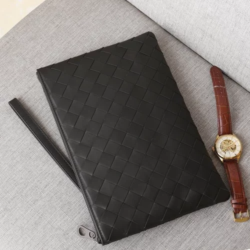 Плетеная сумка с петлей на руку, маленькая сумка клатч, коллекция 2023, из натуральной кожи