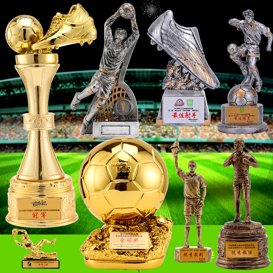 Кпк называетая этот орден. Футбольный кубок награда. Кубки и медали. Герой российской федерации (медаль «золотая звезда» № 72, посмертно). Кубок выставка собак.