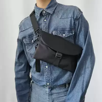 KAFKAsSHOP envelope chest bag men and women with the same shoulder bag Japanese Harajuku simple hand-held messenger fanny pack tide