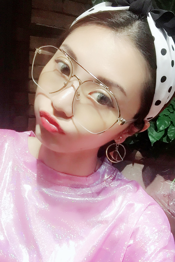 Kính gọng kính khung lớn nam và nữ thủy triều nửa khung đồng hồ tròn mặt tròn gương phẳng chống ánh sáng kính xanh học sinh ánh sáng kính mắt mèo