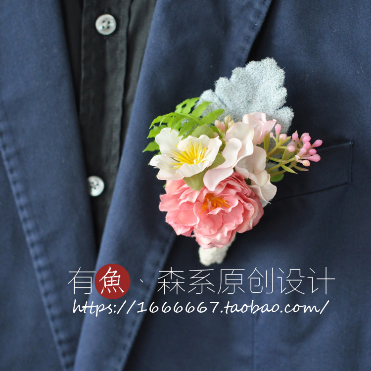 There are fish original lapels with brooch simulation flower opening celebration meeting wedding wedding groom bridegroom brother group chest flower