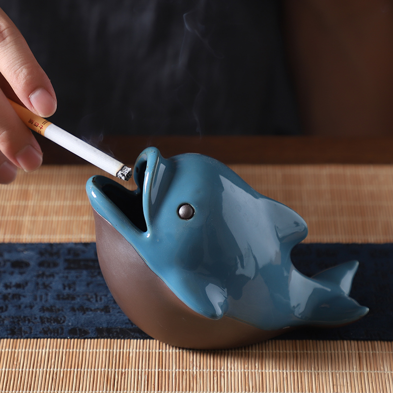 Ceramic ashtray shark creative move wind sitting room home office European fashion ashtray